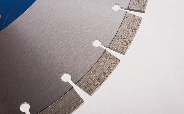 馬路切割機(jī)鋸片哪個(gè)廠家的鋸片好 性價(jià)比高？